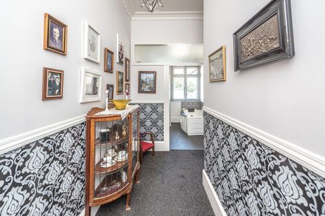 Photo of property in 9 Great North Road, Saint Johns Hill, Whanganui, 4501