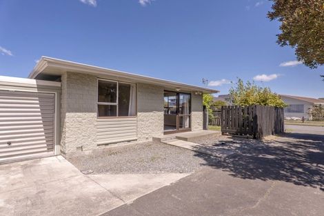 Photo of property in 1/14 Four Elms Place, Parklands, Christchurch, 8083