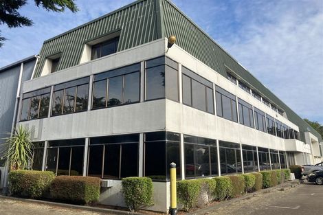 Photo of property in 2 Middleton Road, Johnsonville, Wellington, 6037