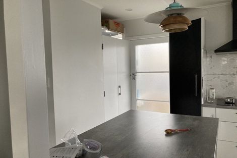 Photo of property in 2/24 Dale Crescent, Pakuranga, Auckland, 2010