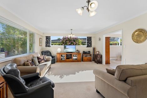 Photo of property in 5 Leybourne Avenue, Waikanae, 5036
