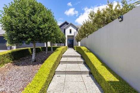 Photo of property in 5-7 Adam Lile Drive, Highlands Park, New Plymouth, 4312