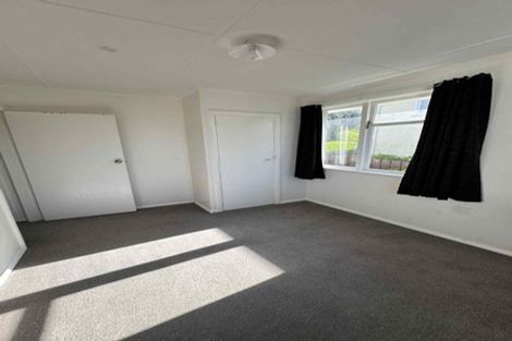 Photo of property in 36 Spur Grove, Titahi Bay, Porirua, 5022