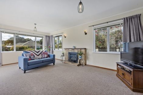Photo of property in 51 Totara Park Road, Clouston Park, Upper Hutt, 5018