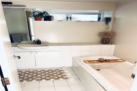 Photo of property in 143a Seatoun Heights Road, Miramar, Wellington, 6022