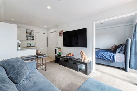 Photo of property in The Rennaissance, 4i/18 Ronwood Avenue, Manukau, Auckland, 2104