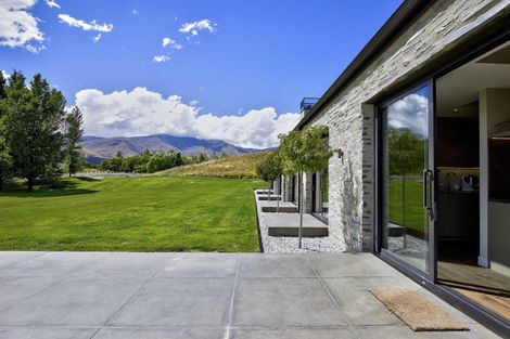 Photo of property in 7 Bendemeer Lane, Lake Hayes, Queenstown, 9371