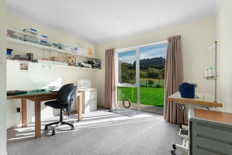 Photo of property in 74 Woodside Road, Woodside, Outram, 9073