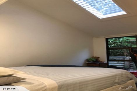 Photo of property in 31 Squirrel Lane, Browns Bay, Auckland, 0630