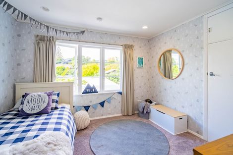 Photo of property in 12b Tiromoana Road, Raumati South, Paraparaumu, 5032