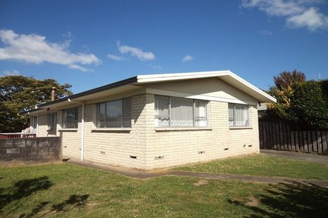 Photo of property in 21 Oakfield Crescent, Pukete, Hamilton, 3200