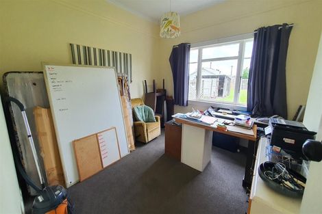 Photo of property in 1 Edward Street, Waimate, 7924