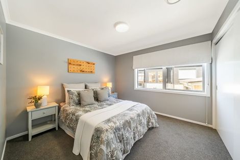 Photo of property in 26 Rarangi Way, Owhiro Bay, Wellington, 6023