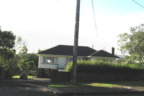 Photo of property in 68 Sylvan Crescent, Te Atatu South, Auckland, 0610