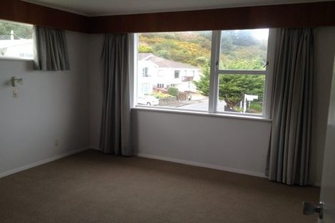 Photo of property in 2 Foyle Street, Island Bay, Wellington, 6023
