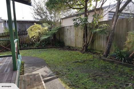 Photo of property in 24 Karamu Street, Te Atatu Peninsula, Auckland, 0610
