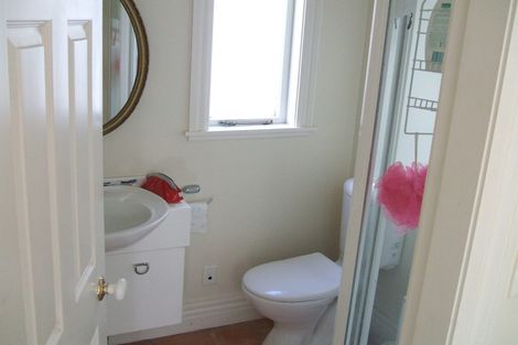 Photo of property in 12c Hobson Street, Thorndon, Wellington, 6011