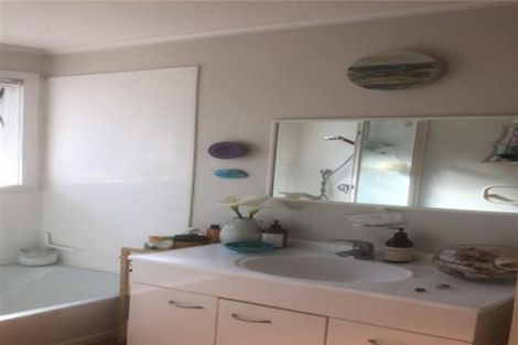 Photo of property in 3/19 Bucklands Beach Road, Bucklands Beach, Auckland, 2012