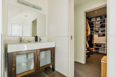 Photo of property in 15 Jessies Crescent, Wanaka, 9305