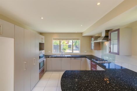 Photo of property in 130 Wairakei Road, Bryndwr, Christchurch, 8053