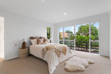 Photo of property in 3 Bronte Place, Somerville, Auckland, 2014