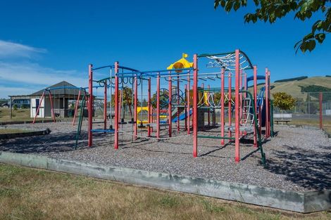 Photo of property in 18 The Fairways, Kinloch, Taupo, 3377