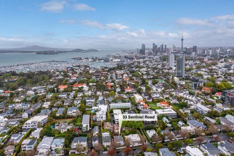 Photo of property in 33 Sentinel Road, Herne Bay, Auckland, 1011