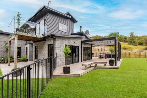 Photo of property in 86 Seafield Road, Eskdale, Napier, 4182