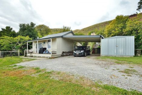 Photo of property in 83 Darwin Road, Outer Kaiti, Gisborne, 4010