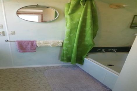 Photo of property in 87 Marine Parade, Paraparaumu Beach, Paraparaumu, 5032