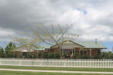 Photo of property in 60 Cowley Drive, Leamington, Cambridge, 3432