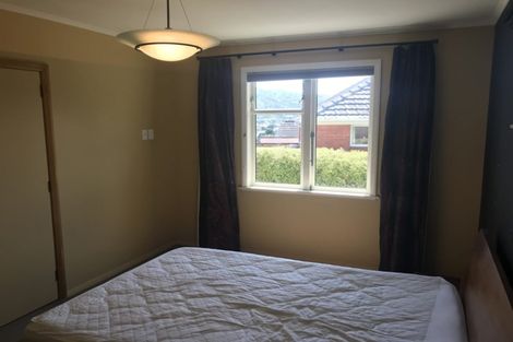 Photo of property in 60 Taylor Terrace, Tawa, Wellington, 5028