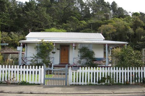 Photo of property in 229 Hauraki Road, Coromandel, 3506