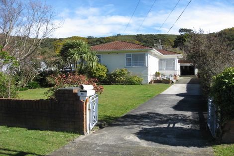 Photo of property in 49 Westminster Road, Wainuiomata, Lower Hutt, 5014