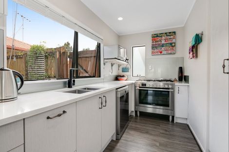 Photo of property in 70 Donald Street, Stanmore Bay, Whangaparaoa, 0932