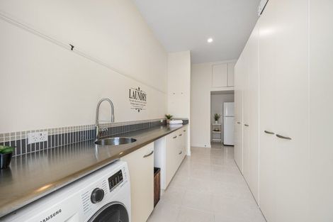 Photo of property in 61 Onslow Road, Khandallah, Wellington, 6035