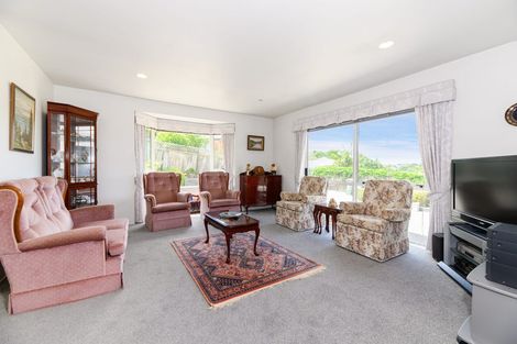 Photo of property in 3 Paua Place, Mount Roskill, Auckland, 1041