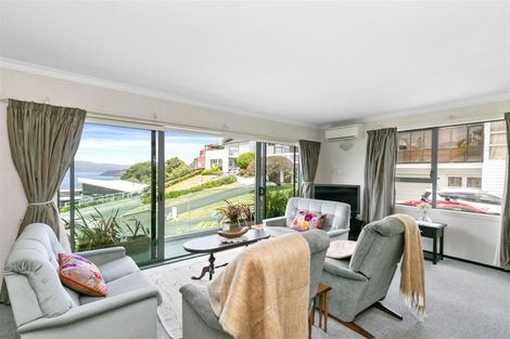 Photo of property in 2/76 Lohia Street, Khandallah, Wellington, 6035