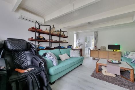 Photo of property in 22a Ranelagh Street, Karori, Wellington, 6012