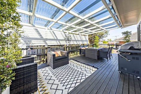 Photo of property in 104a Vine Street, Mangere East, Auckland, 2024