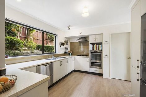 Photo of property in 17 Paddington Grove, Karori, Wellington, 6012