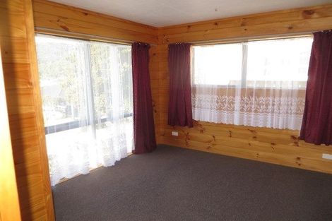 Photo of property in 14 Masters Street, Greymouth, 7805