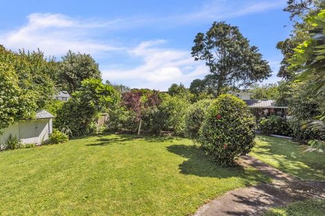 Photo of property in 127 Renown Road, Raumati South, Paraparaumu, 5032