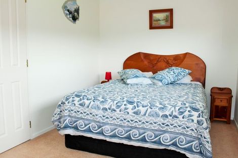 Photo of property in 24 Grovenor Drive, Orewa, 0931