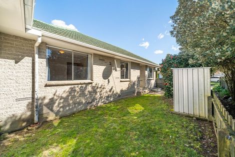 Photo of property in 1/58 Oregon Drive, Maoribank, Upper Hutt, 5018