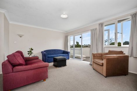Photo of property in 33 Henderson Crescent, Parkvale, Tauranga, 3112