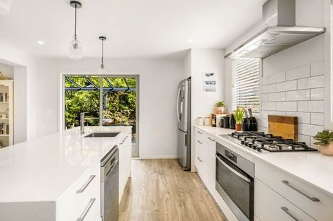 Photo of property in 41 Kemp Road, Kerikeri, 0230