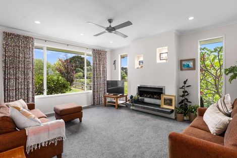 Photo of property in 71 Rapson Road, Kaukapakapa, 0871