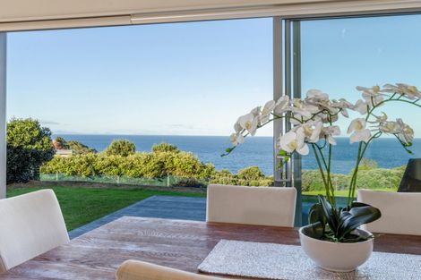 Photo of property in 22 Wonderview Road, Leigh, 0985