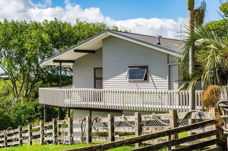 Photo of property in 71 Gorge Road, Maungaturoto, 0520